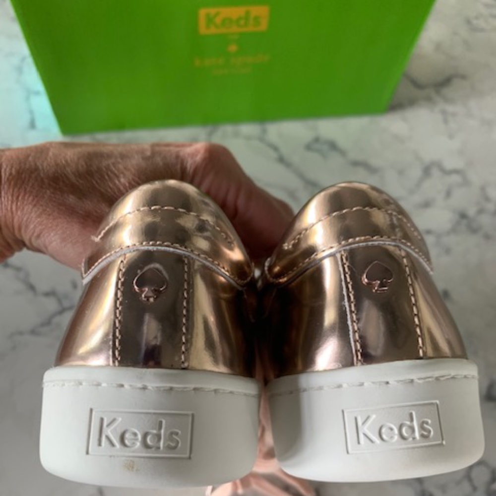 Kate Spade Keds/ NWT Women's Rose Gold Sneakers - Picture 14 of 14